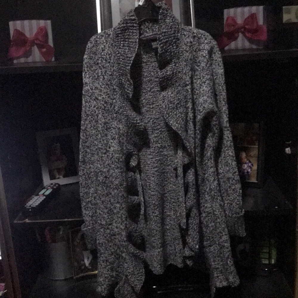 Super cute and girly cardigan